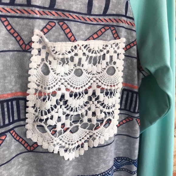 Arden Furtado Sheer Raglan multi color longsleeve - Picture 4 of 11